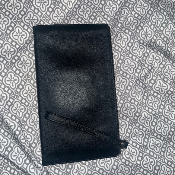 Michael Kores Wristlet - Picture 1 of 2